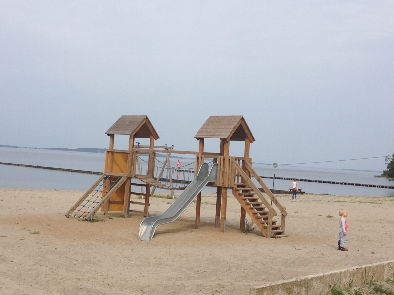 Kinder im Garten der Ferienwohnungen Schramm